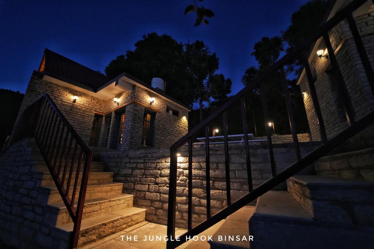The Jungle Hook Binsar Hotel Almora Bagian luar foto